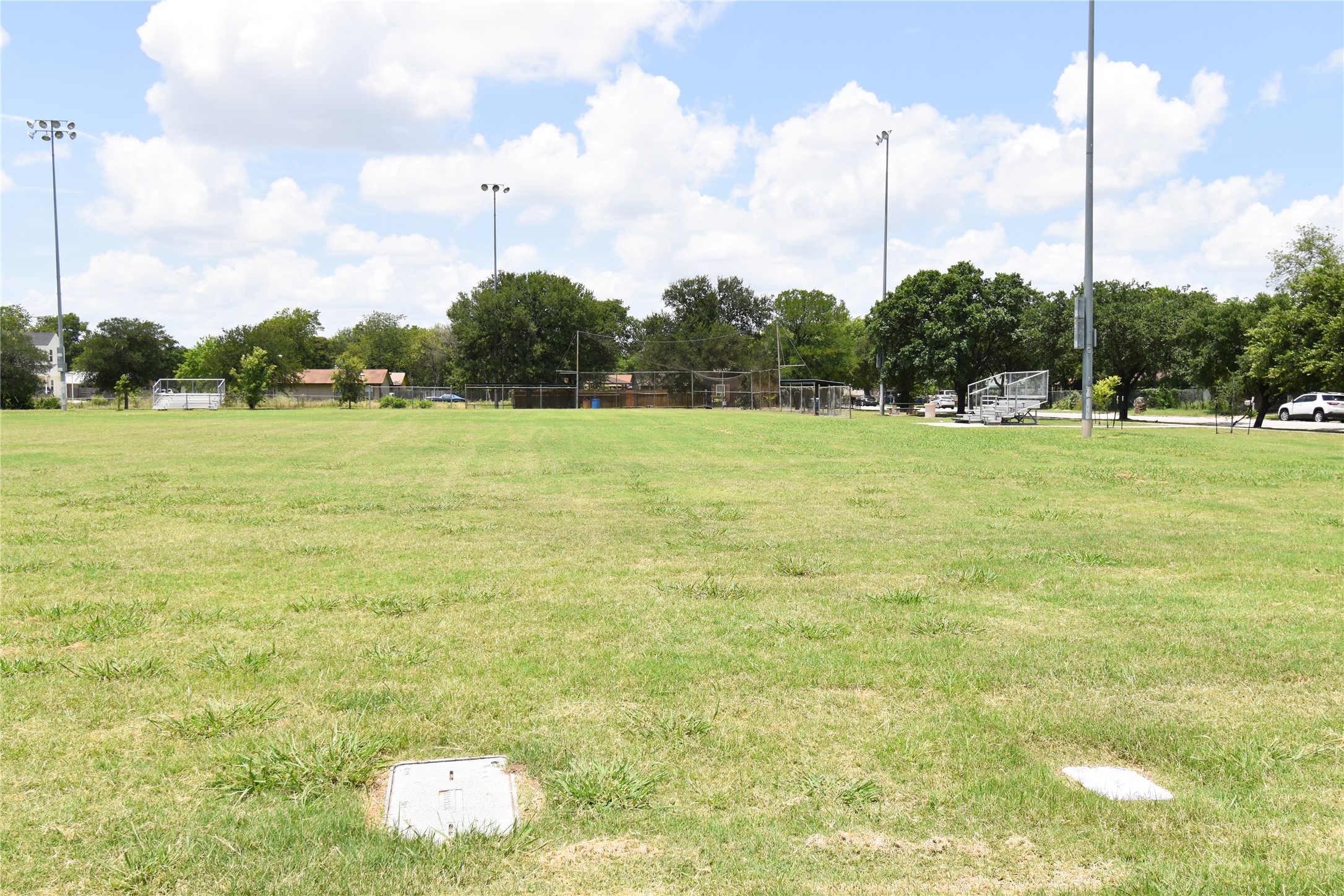 6027 Bluebell Circle Austin, TX 78741 - Photo 25 of 29