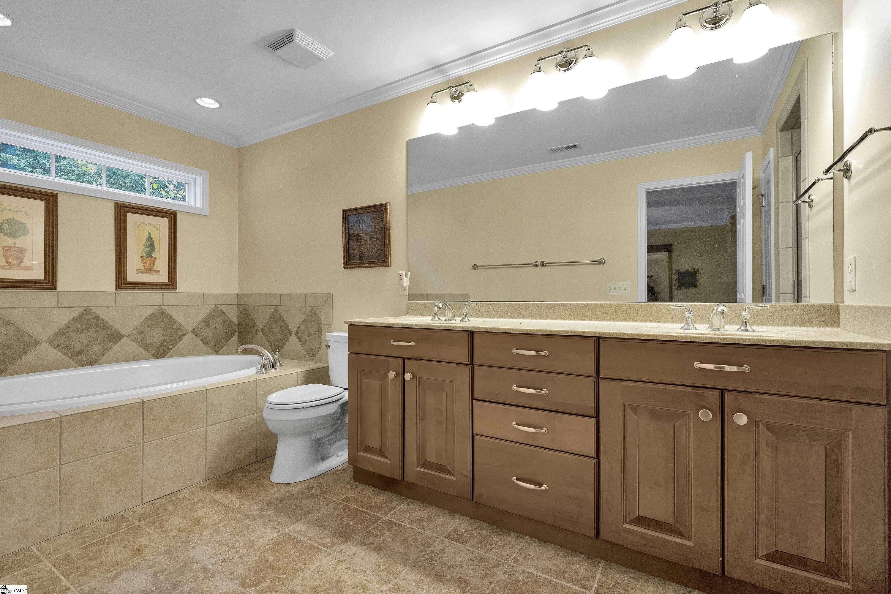 521 Pimlico Road Greenville, SC 29607 - Photo 10 of 21 Gallery Image 10