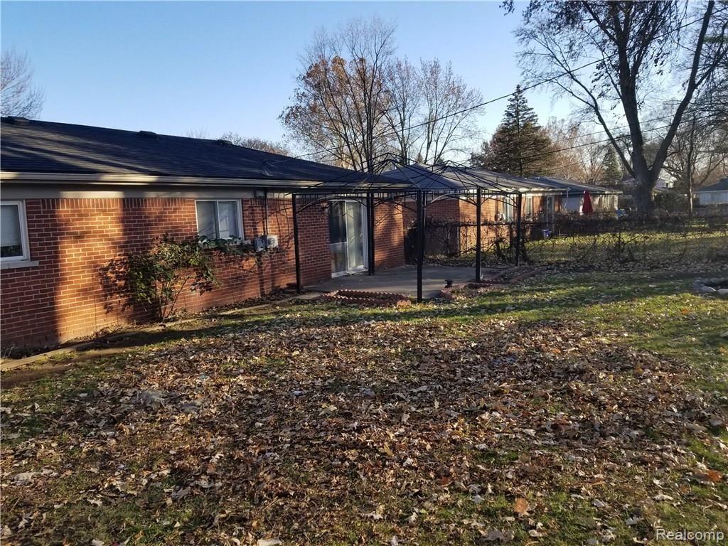 23171 Tuck Road Farmington Hills, MI 48336 - Photo 29 of 31