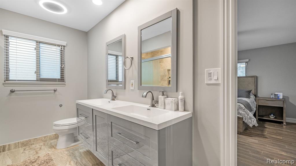 3693 Old Creek Road Rochester Hills, MI 48307 - Photo 17 of 30