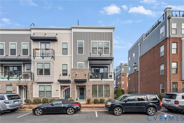 a car parked in front of a building
