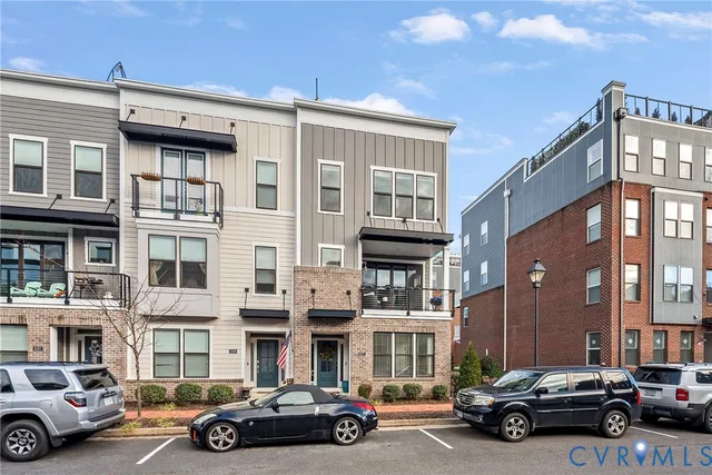 a car parked in front of a building