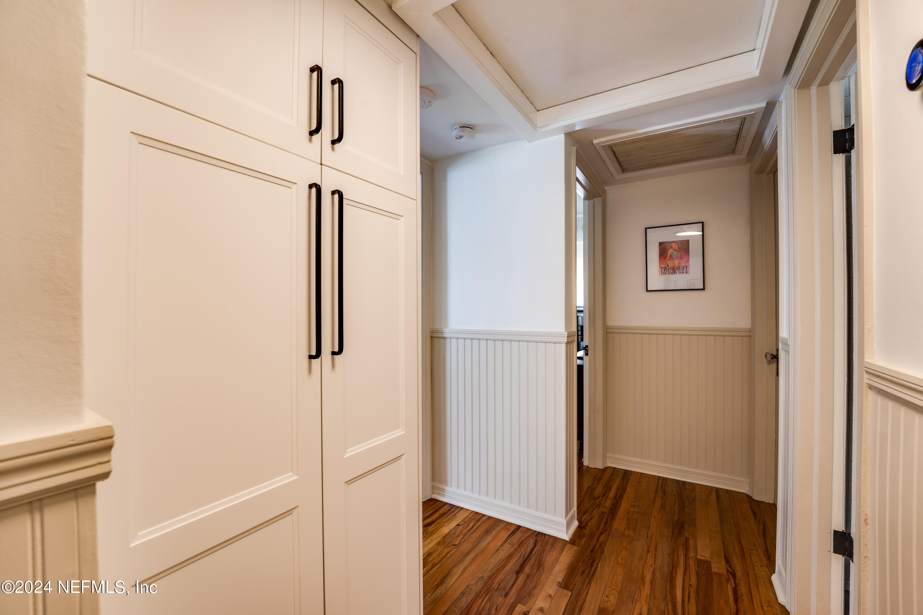 1322 Rensselaer Avenue Jacksonville, FL 32205 - Photo 20 of 37 a view of hallway with wooden floor