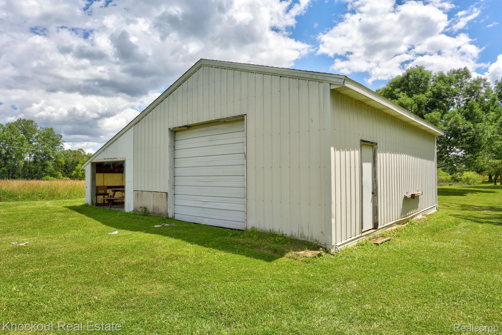 4585 Birch Run Road Millington, MI 48746 - Photo 37 of 59 33-web-or-mls-4585 Birch Run Rd Millington -33.jpg