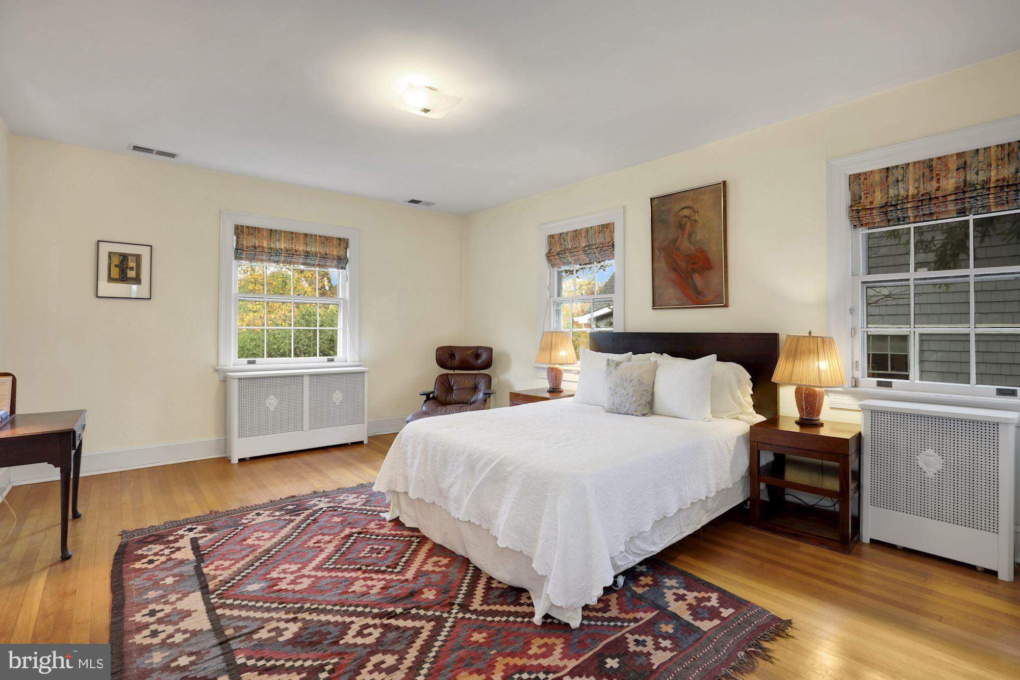 3224 Rittenhouse Street Northwest Washington, DC 20015 - Photo 12 of 30 Large owner's bedroom suite