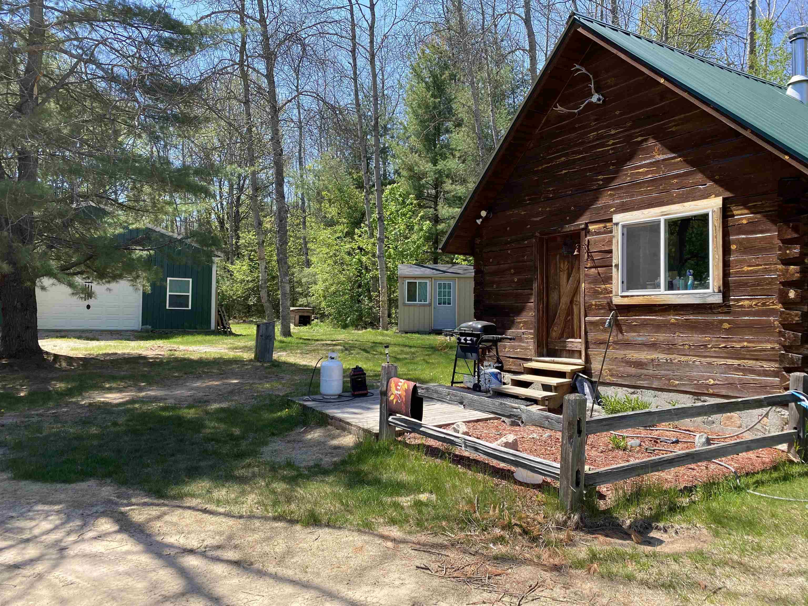 12463 Mueller Road Southwest Fife Lake, MI 49633 - Photo 3 of 92 1900135-2.JPG