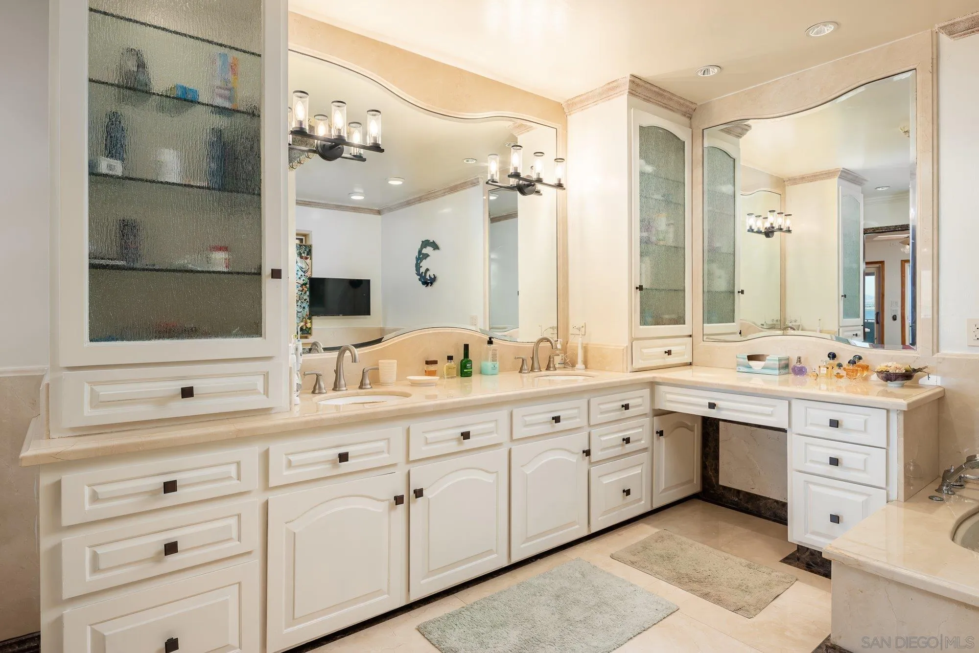 5 Sandpiper Strand Coronado, CA 92118 - Photo 48 of 70 a spacious bathroom with a double vanity sink mirror and bathtub