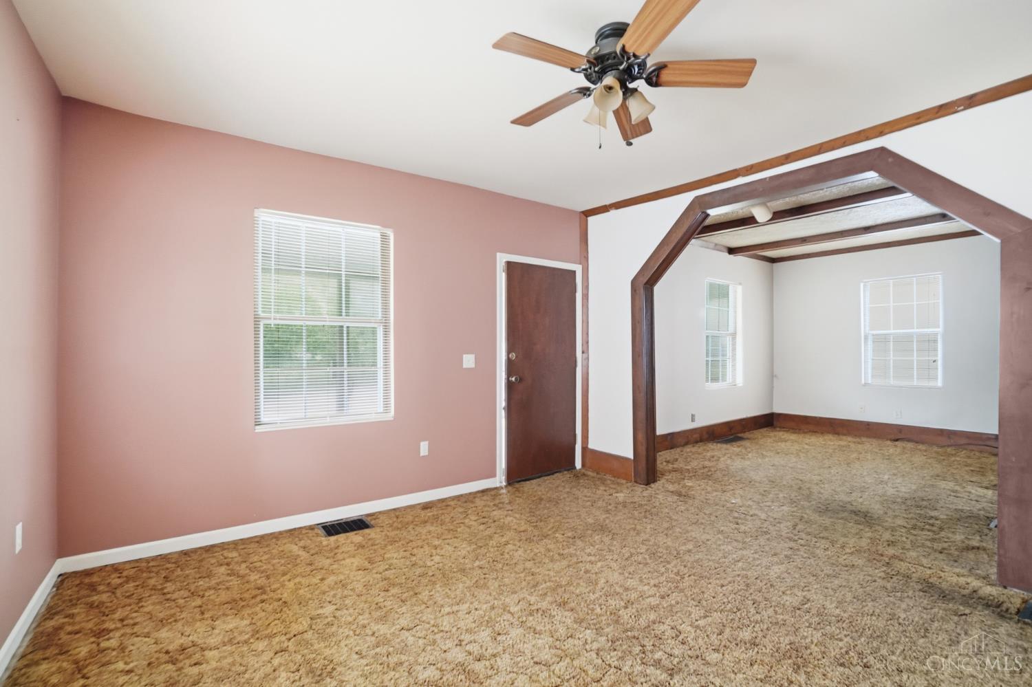 1414 Beacon Road Cincinnati, OH 45230 - Photo 6 of 33