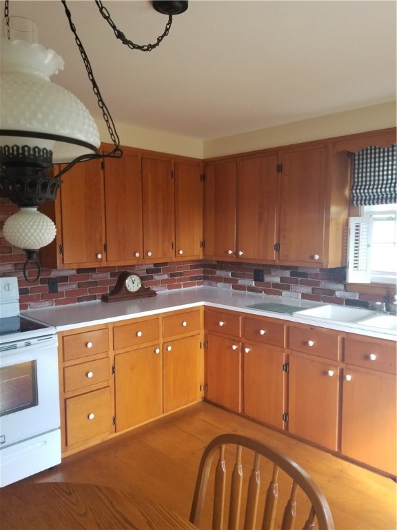 271 High Street Westerly, RI 02891 - Photo 10 of 19 Gallery Image 10