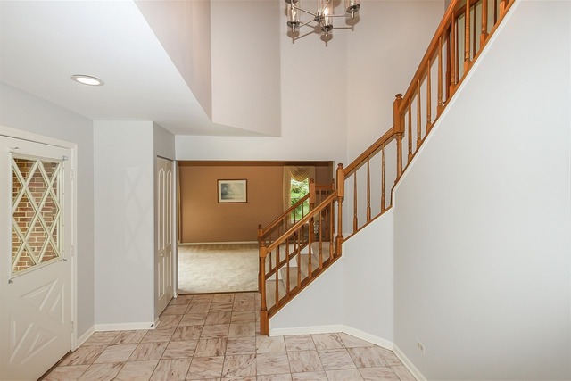 628 Raintree Road Buffalo Grove, IL 60089 - Photo 3 of 25