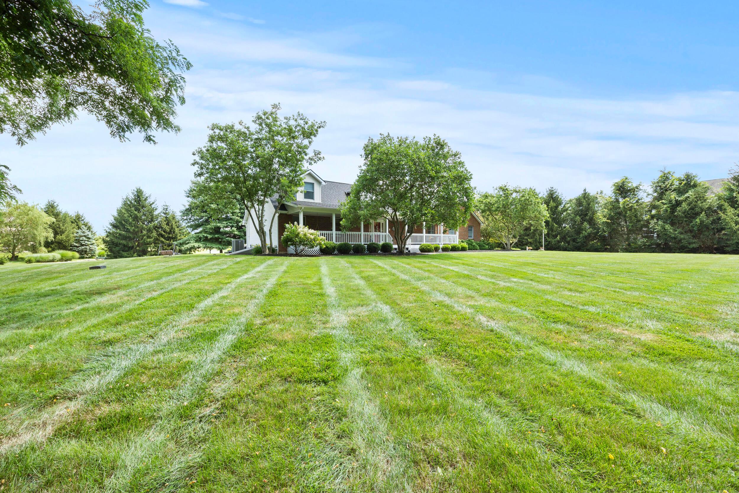 11210 Milnor Road Pickerington, OH 43147 - Photo 2 of 61 3_4x3a9085