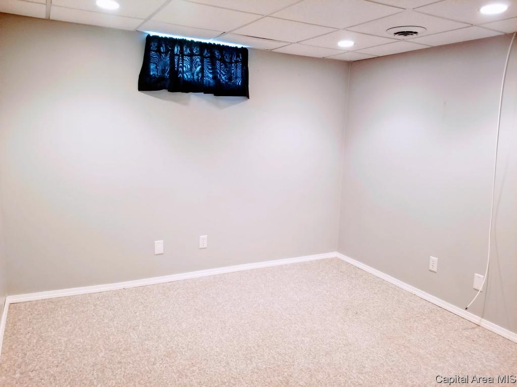 2073 Hastings Road Springfield, IL 62702 - Photo 17 of 22