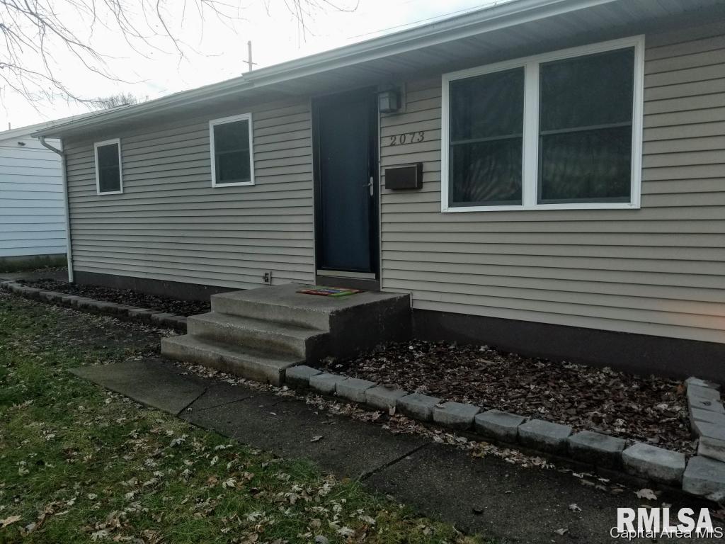 2073 Hastings Road Springfield, IL 62702 - Photo 2 of 22