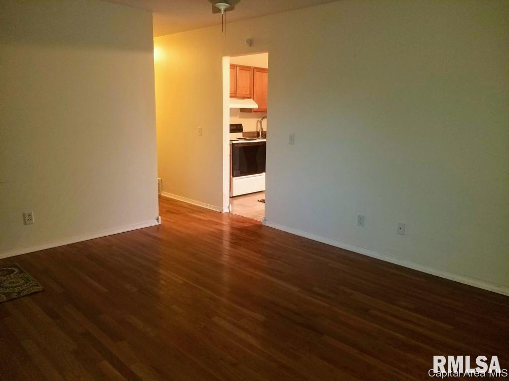 2073 Hastings Road Springfield, IL 62702 - Photo 8 of 22
