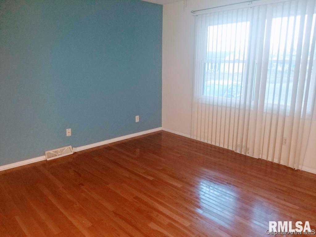 2073 Hastings Road Springfield, IL 62702 - Photo 10 of 22
