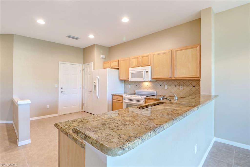 16202 Ravina Way, Unit 75 Naples, FL 34110 - Photo 5 of 13 Gallery Image 5