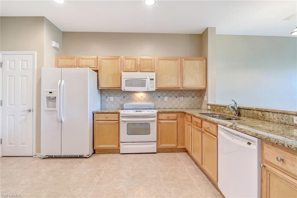16202 Ravina Way, Unit 75 Naples, FL 34110 - Photo 6 of 13 Gallery Image 6
