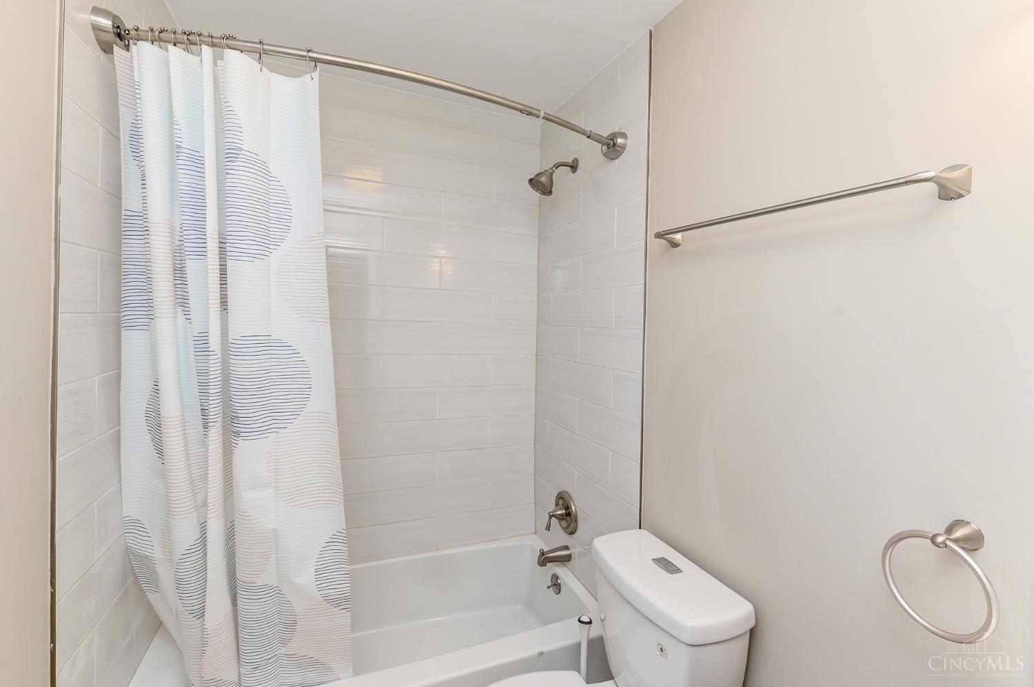 7844 Remington Road Montgomery, OH 45242 - Photo 22 of 45
