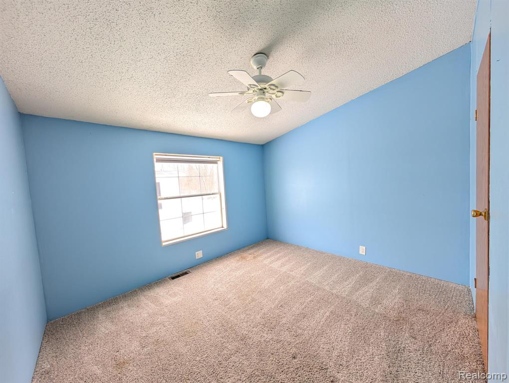 11413 Harbor Cove Fenton, MI 48430 - Photo 14 of 18