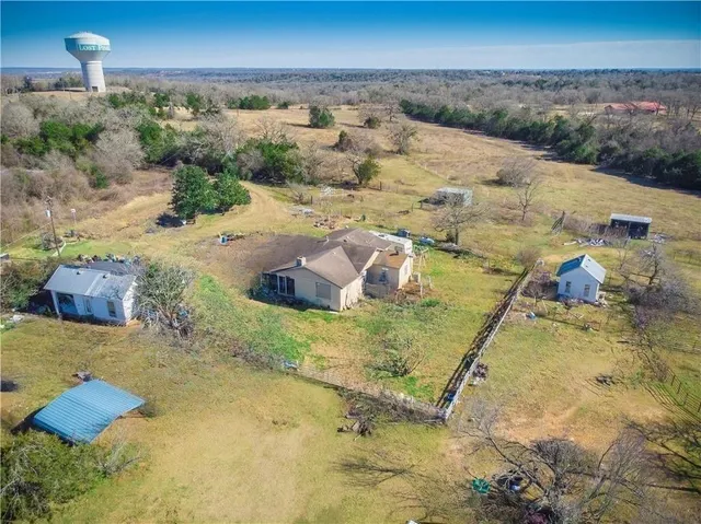 $739,900 | 222 Pope Bend North, Cedar Creek, TX 78612