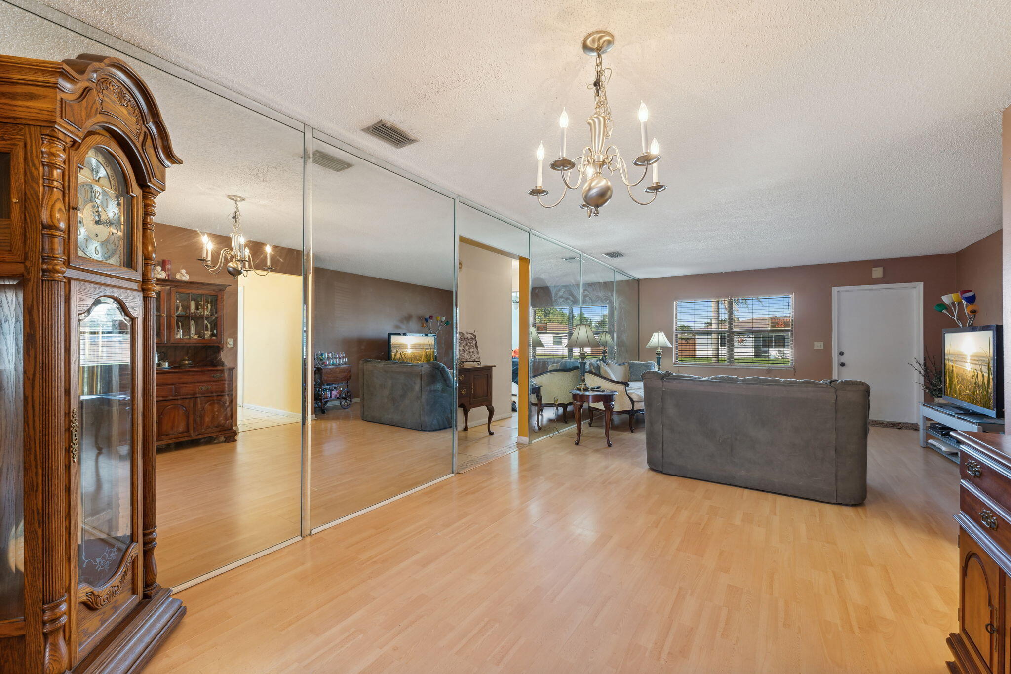10870 Stacey Lane Boca Raton, FL 33428 - Photo 13 of 27 3-web-or-mls-DSC04027