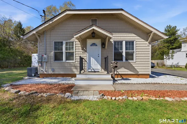 $2,300 | 456 Elm Street, Windsor Locks, CT 06096