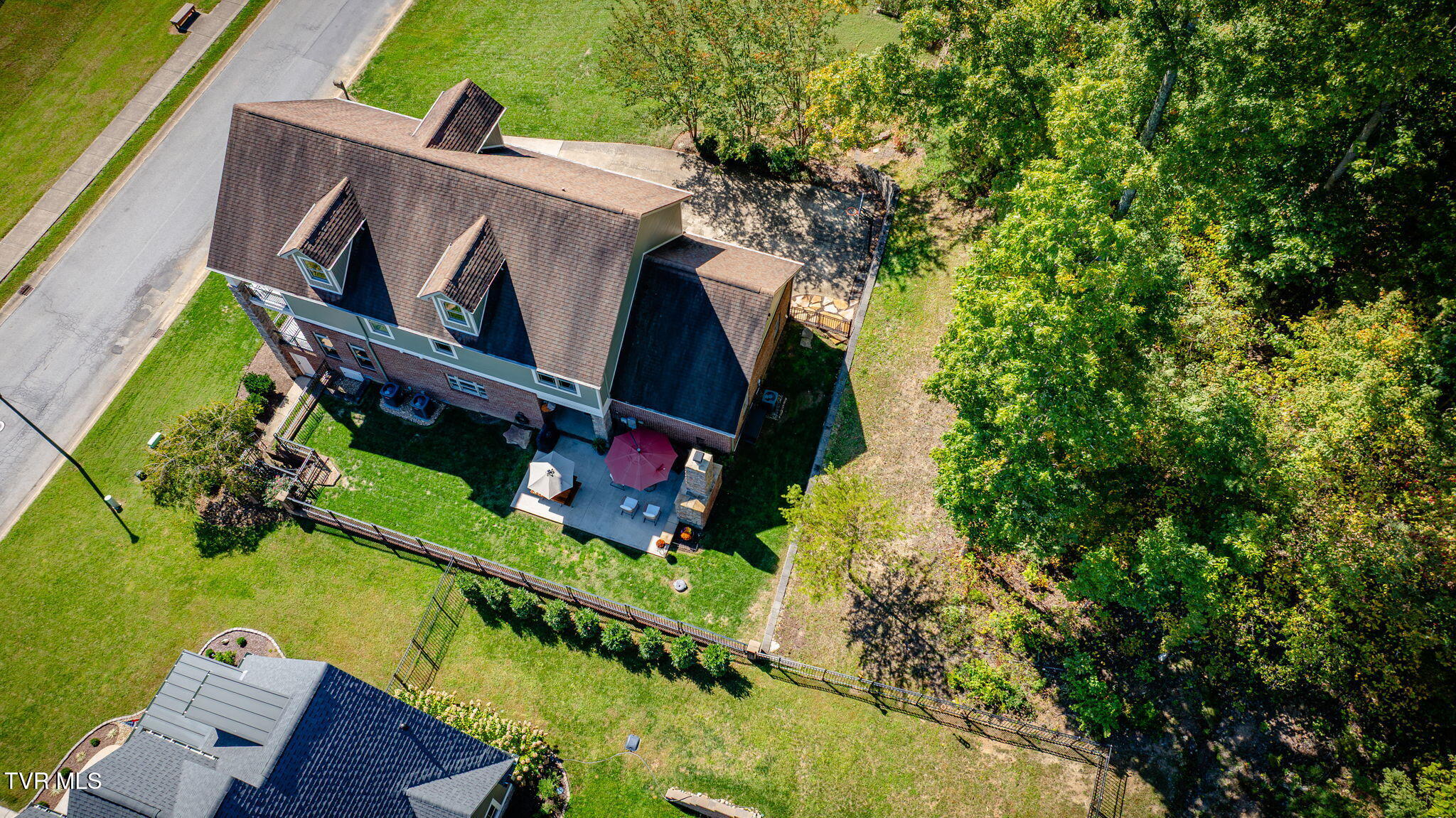 2338 Edinburgh Channel Road Kingsport, TN 37664 - Photo 80 of 87 104
