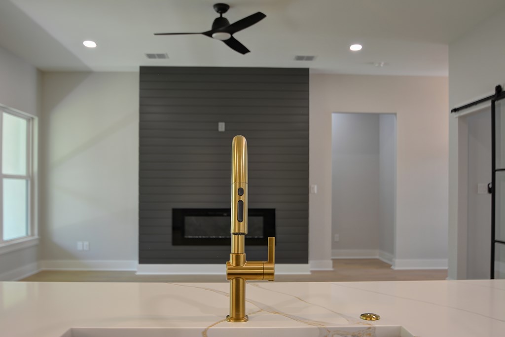 513 Conner Court Kerrville, TX 78028 - Photo 11 of 54 a view of living room