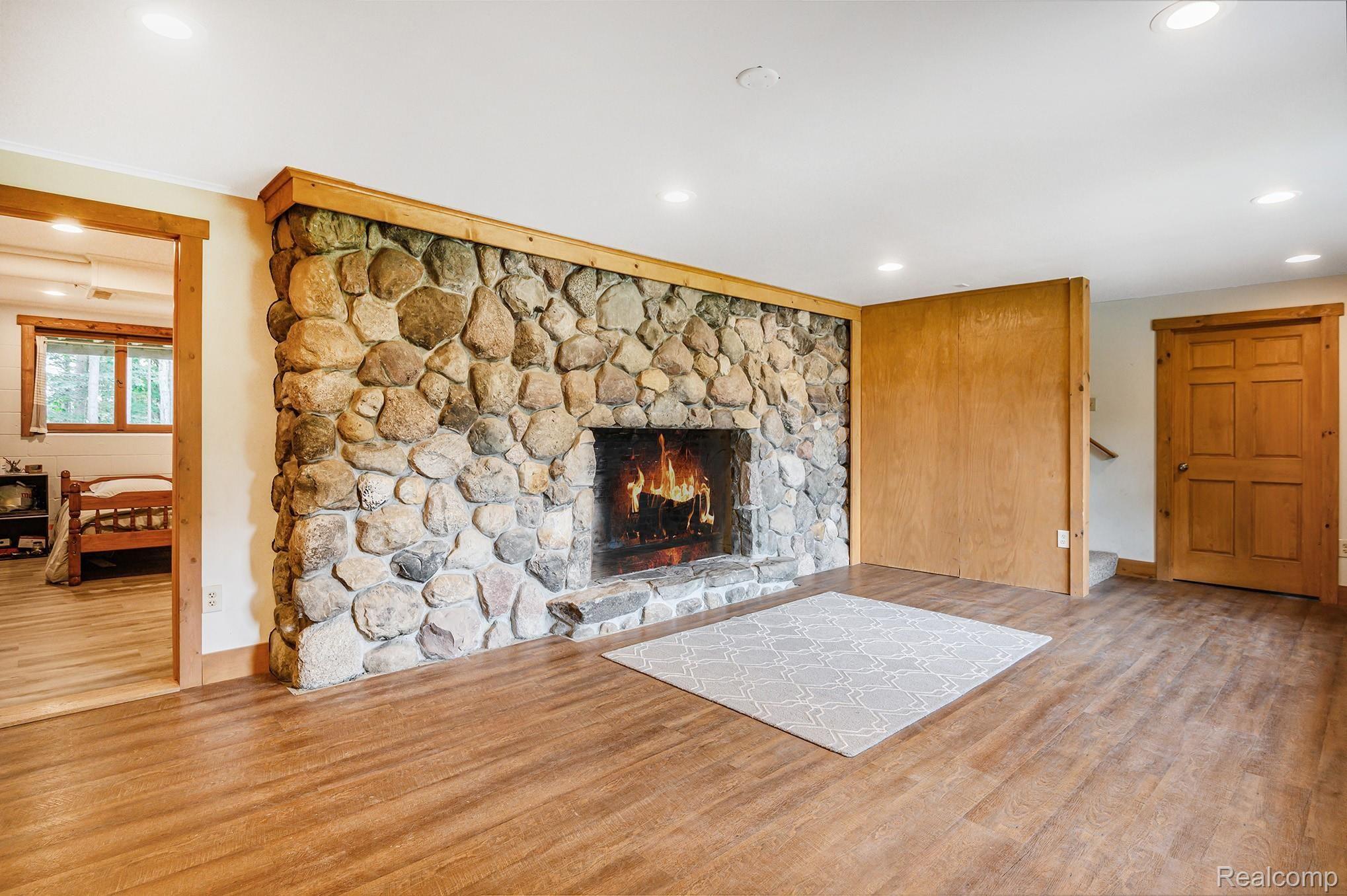 7484 Hartland Road Fenton, MI 48430 - Photo 41 of 62 25.jpg