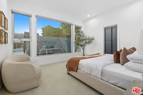 $3,895,000 | 613 Westmount Drive, West Hollywood, CA 90069