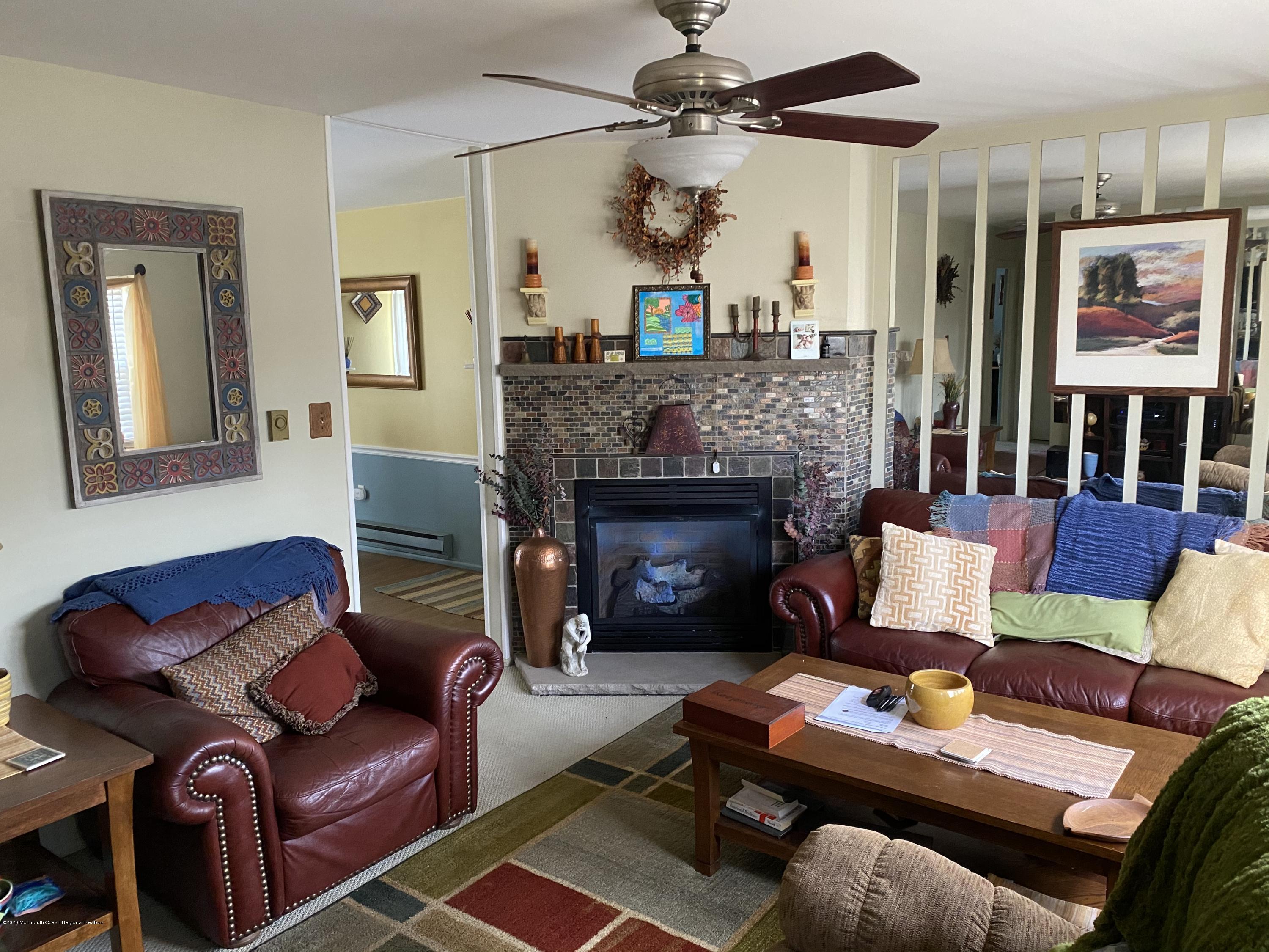 200 Compass Road Manahawkin, NJ 08050 - Photo 4 of 7 51EC903B-25A8-4020-8032-CEEF1DB83507