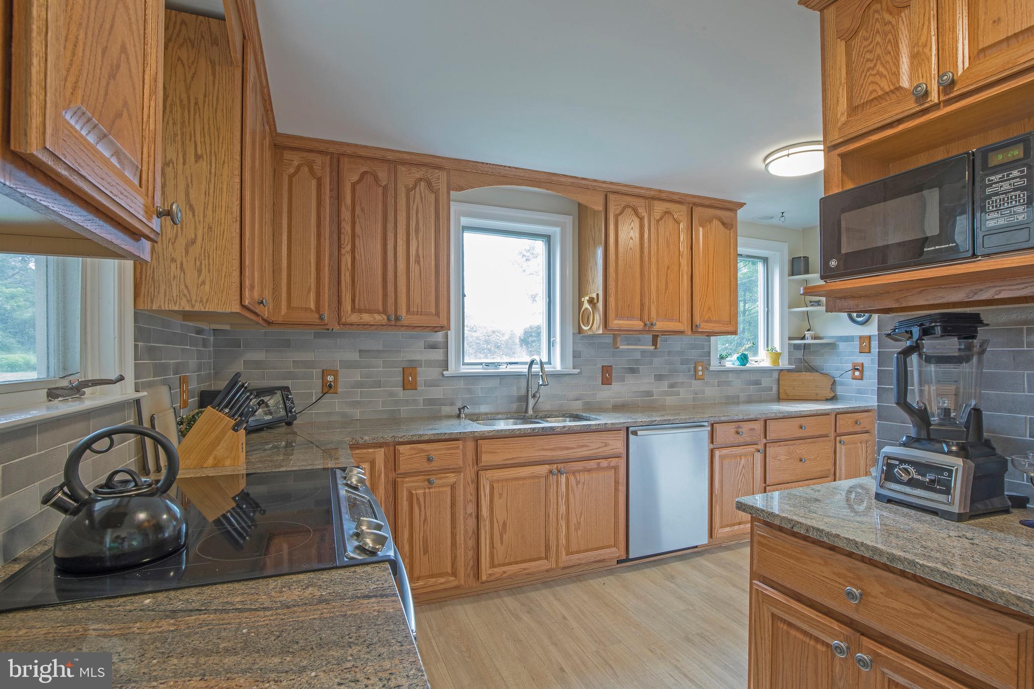 508 Washington Crossing Road Newtown, PA 18940 - Photo 12 of 39 kitchen from DR
