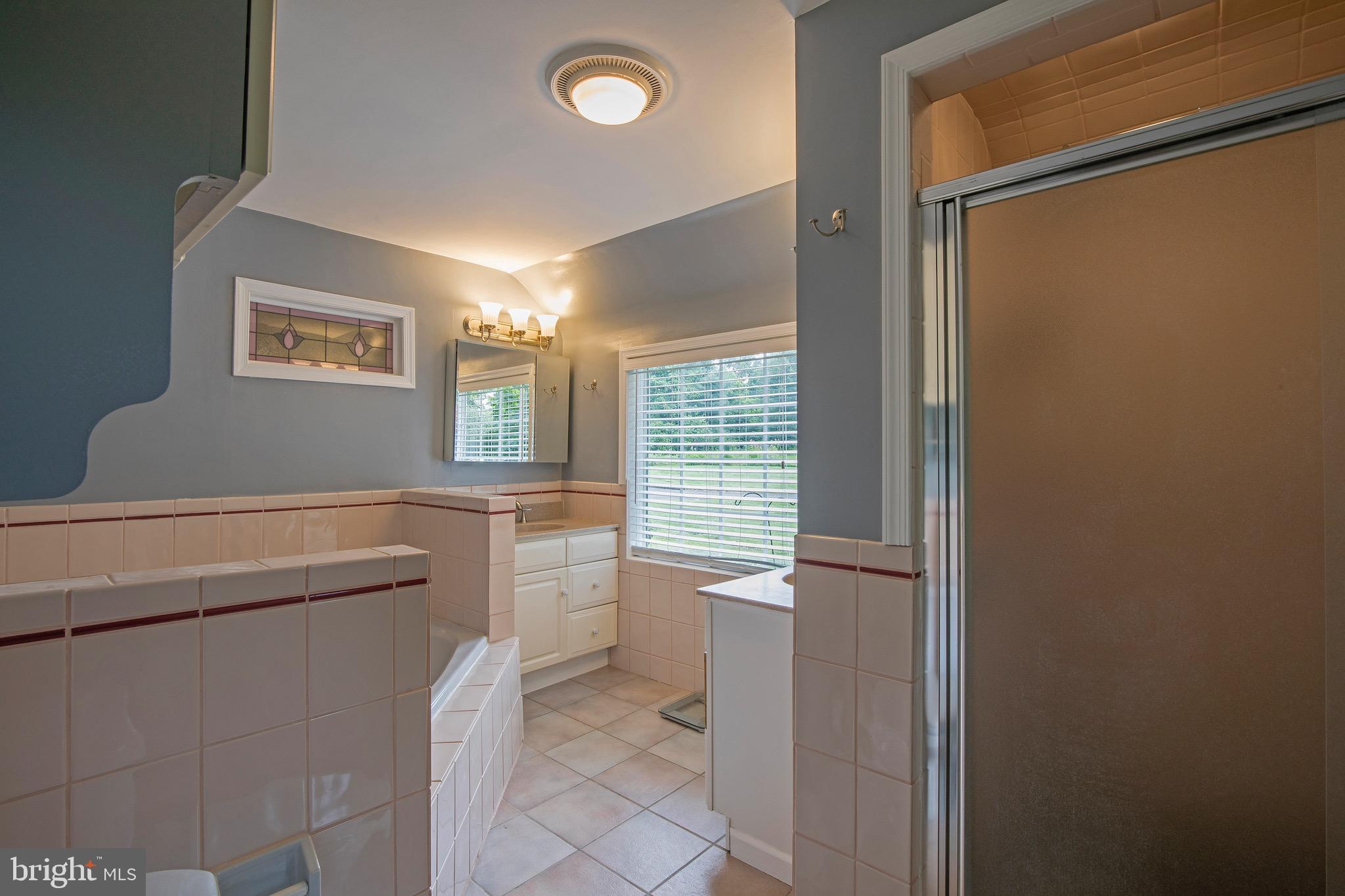 508 Washington Crossing Road Newtown, PA 18940 - Photo 22 of 39 Master bath w garden tub and stall shower