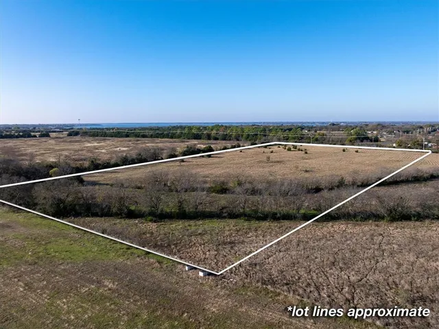 a view of a outdoor space