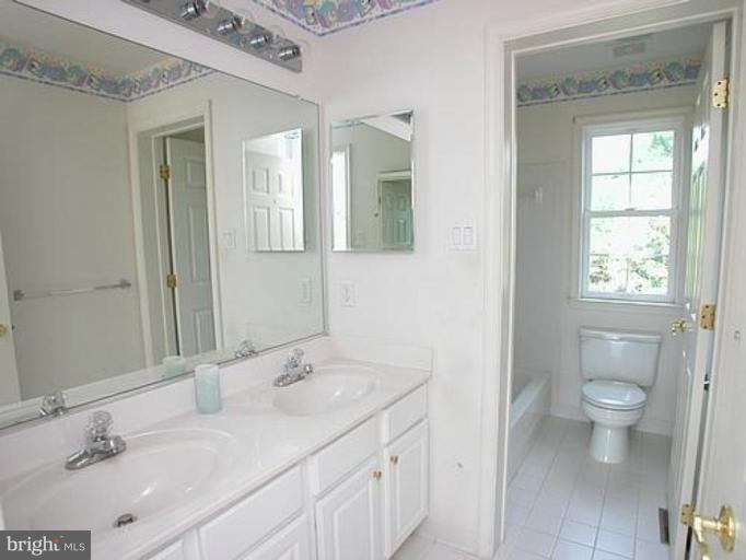 5068 Jericho Road Columbia, MD 21044 - Photo 2 of 19 Bath #2