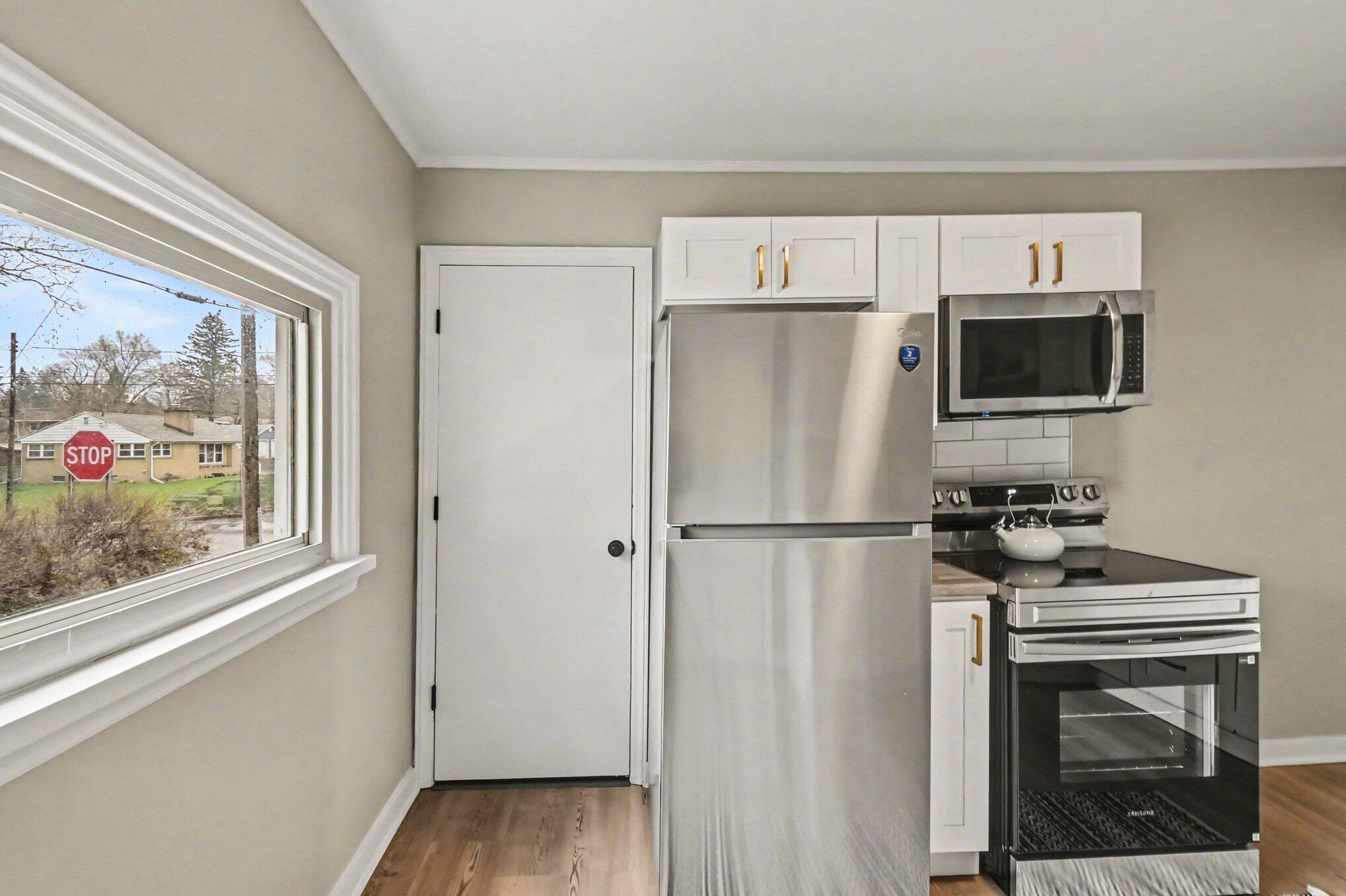 348 West State Road Hastings, MI 49058 - Photo 11 of 29 010_file_5297