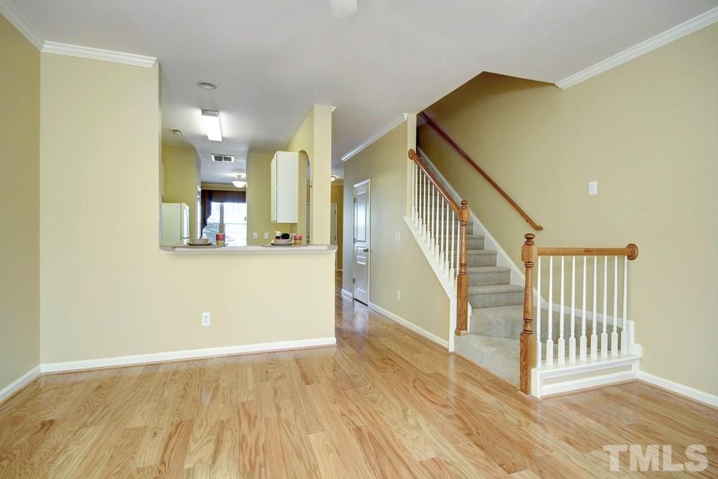 5315 Crescentview Parkway Raleigh, NC 27606 - Photo 11 of 25 Gallery Image 11