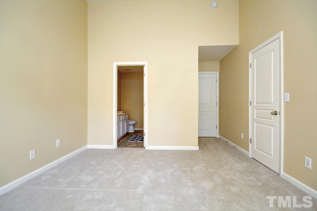 5315 Crescentview Parkway Raleigh, NC 27606 - Photo 16 of 25 Gallery Image 16