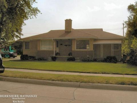 29236 Ruthdale Street, Unit 3 Roseville, MI 48066 - Photo 1 of 3