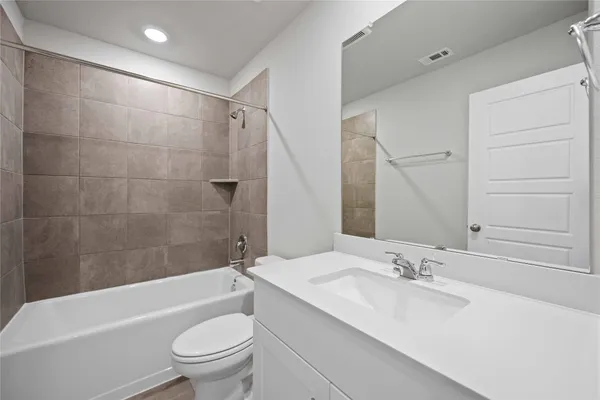 $2,250 | 2823 Windy Homestead Lane, Crosby, TX 77532