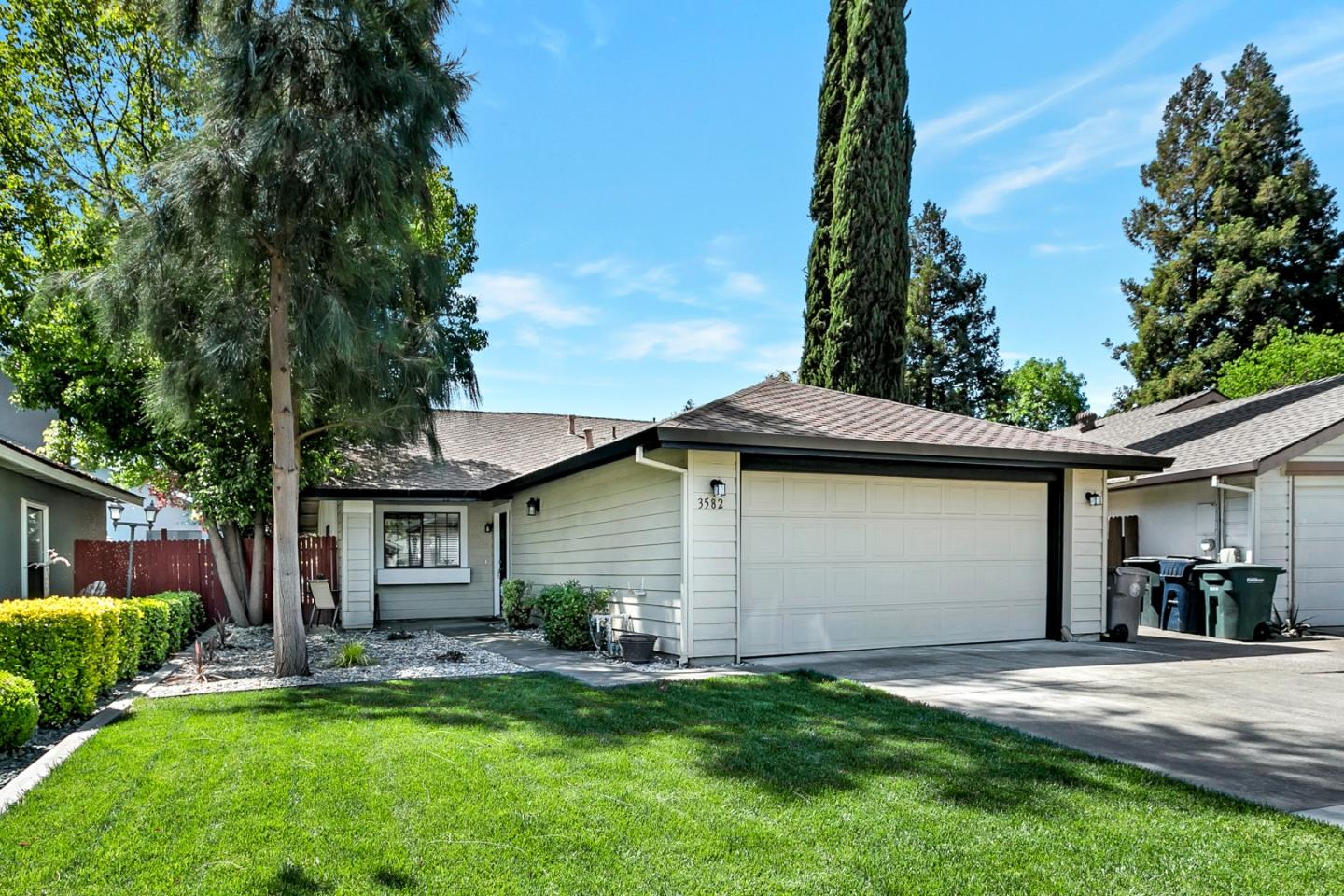 3582 Rio Pacifica Way Sacramento, CA 95834 - Photo 3 of 43 Gallery Image 3