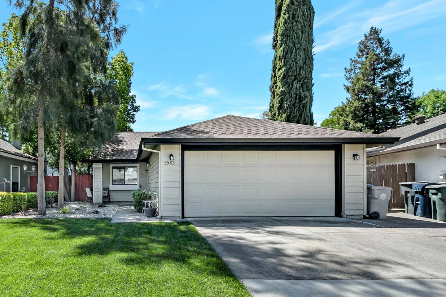 3582 Rio Pacifica Way Sacramento, CA 95834 - Photo 4 of 43 Gallery Image 4