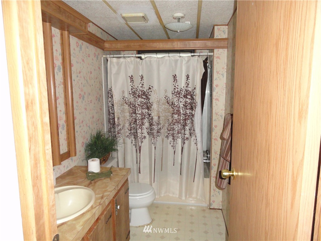 2632 Seminary Hill Road Centralia, WA 98531 - Photo 12 of 13 Gallery Image 12