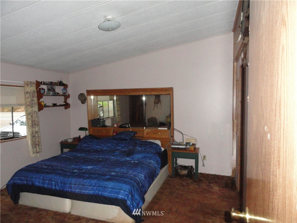 2632 Seminary Hill Road Centralia, WA 98531 - Photo 8 of 13 Gallery Image 8
