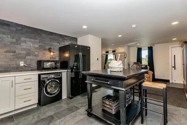 $1,750 | 8701 East 11th Avenue, Denver, CO 80220