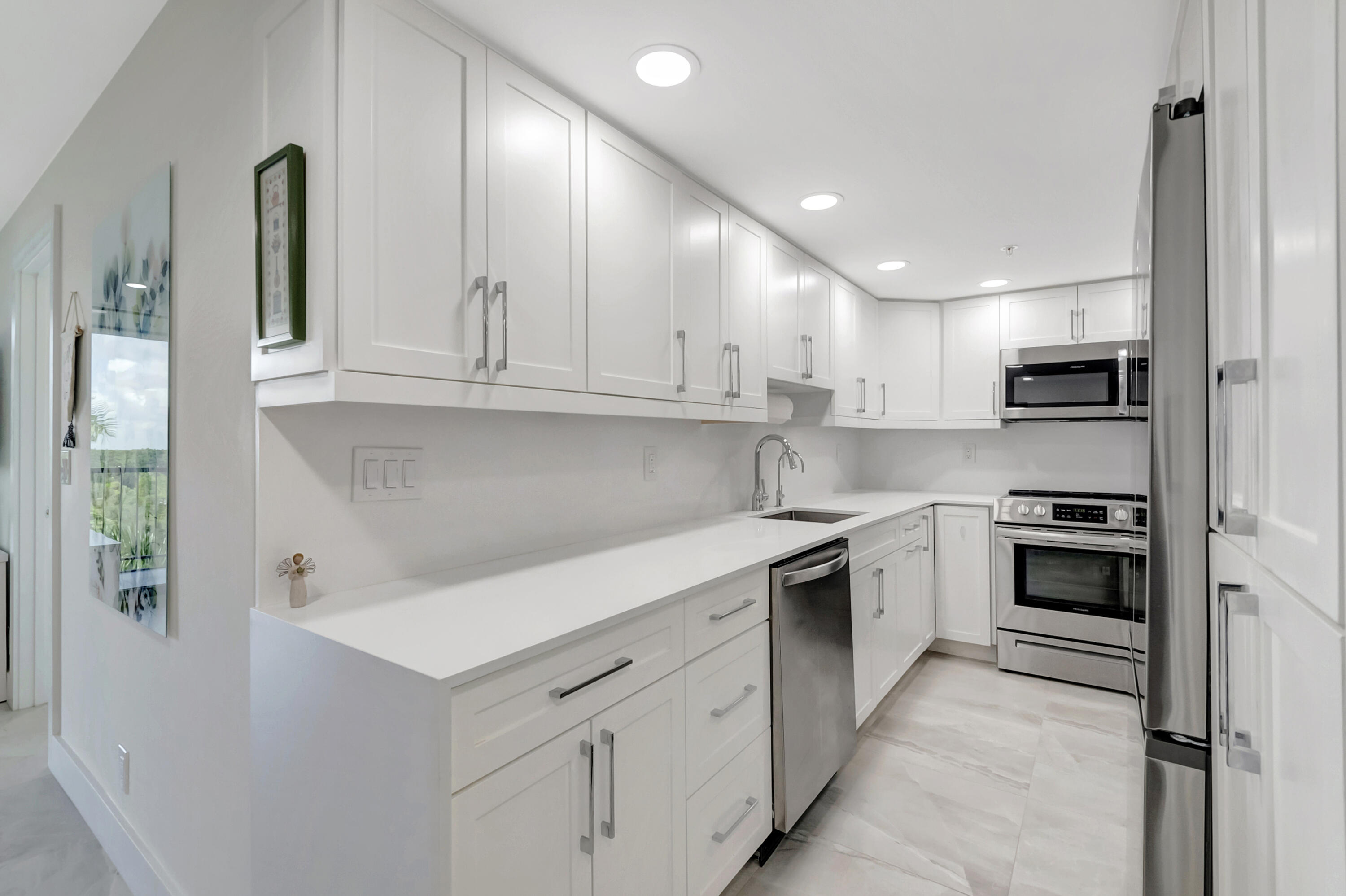 7738 Lakeside Boulevard, Unit 383 Boca Raton, FL 33434 - Photo 13 of 69 DSC_9072