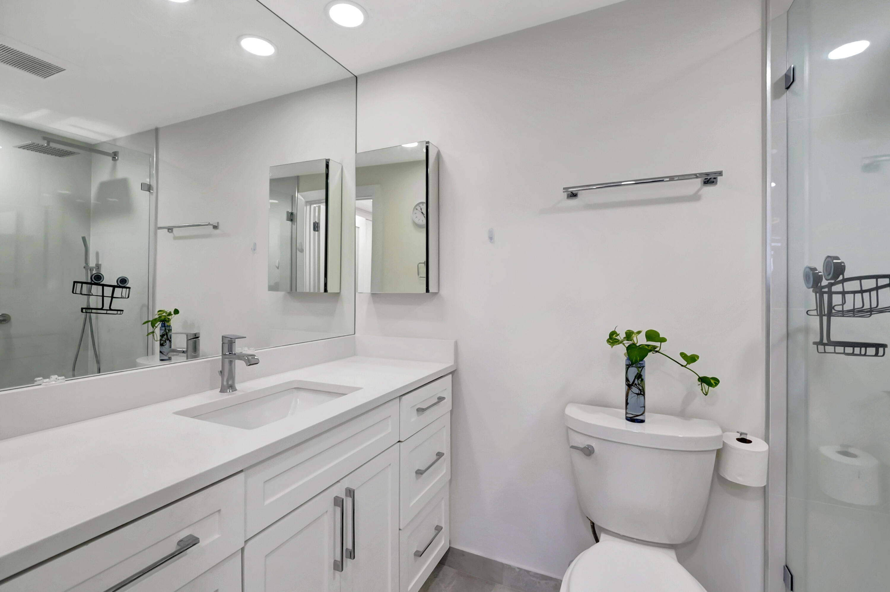 7738 Lakeside Boulevard, Unit 383 Boca Raton, FL 33434 - Photo 27 of 69 DSC_9157