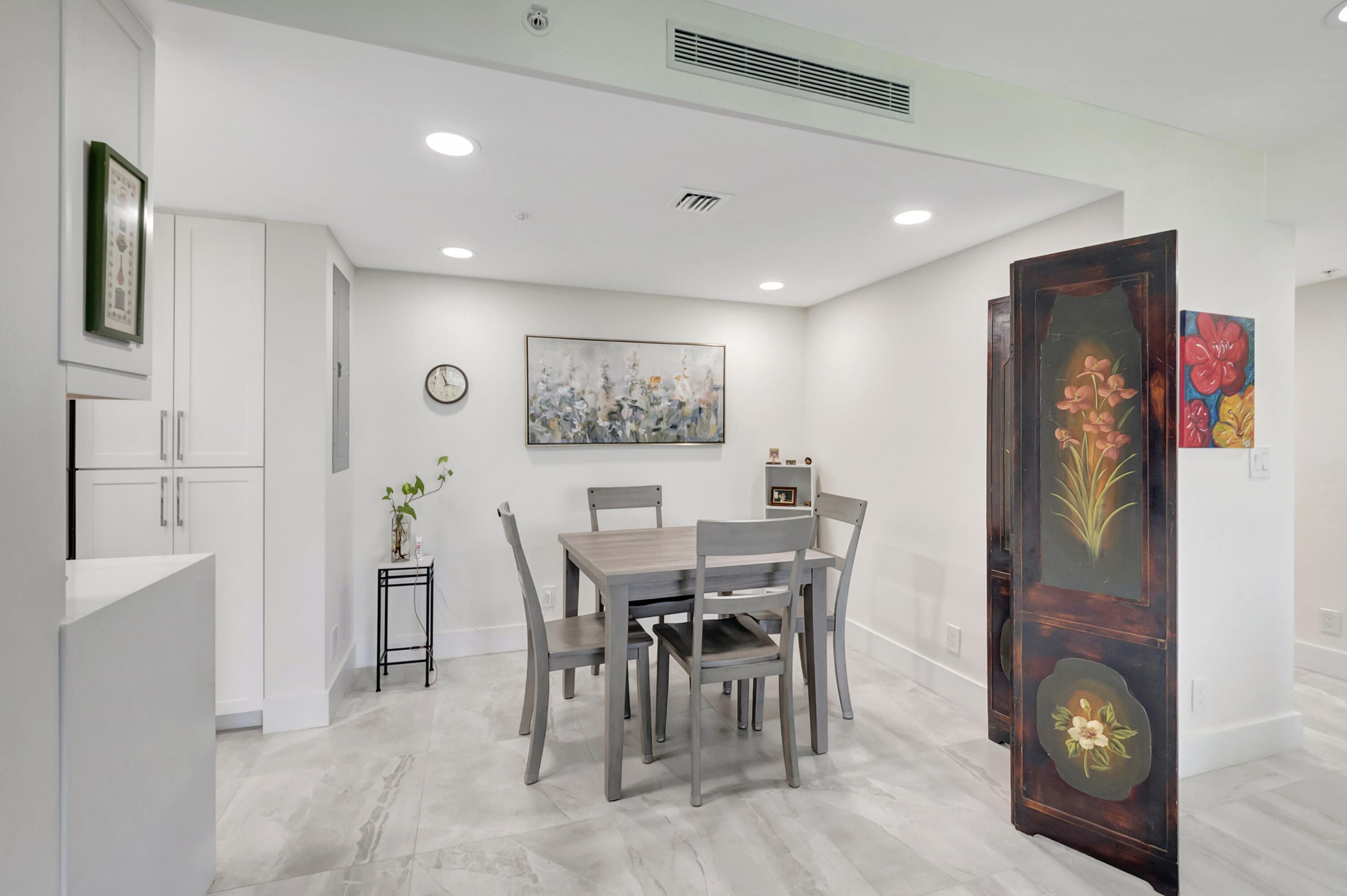 7738 Lakeside Boulevard, Unit 383 Boca Raton, FL 33434 - Photo 4 of 69 DSC_9057