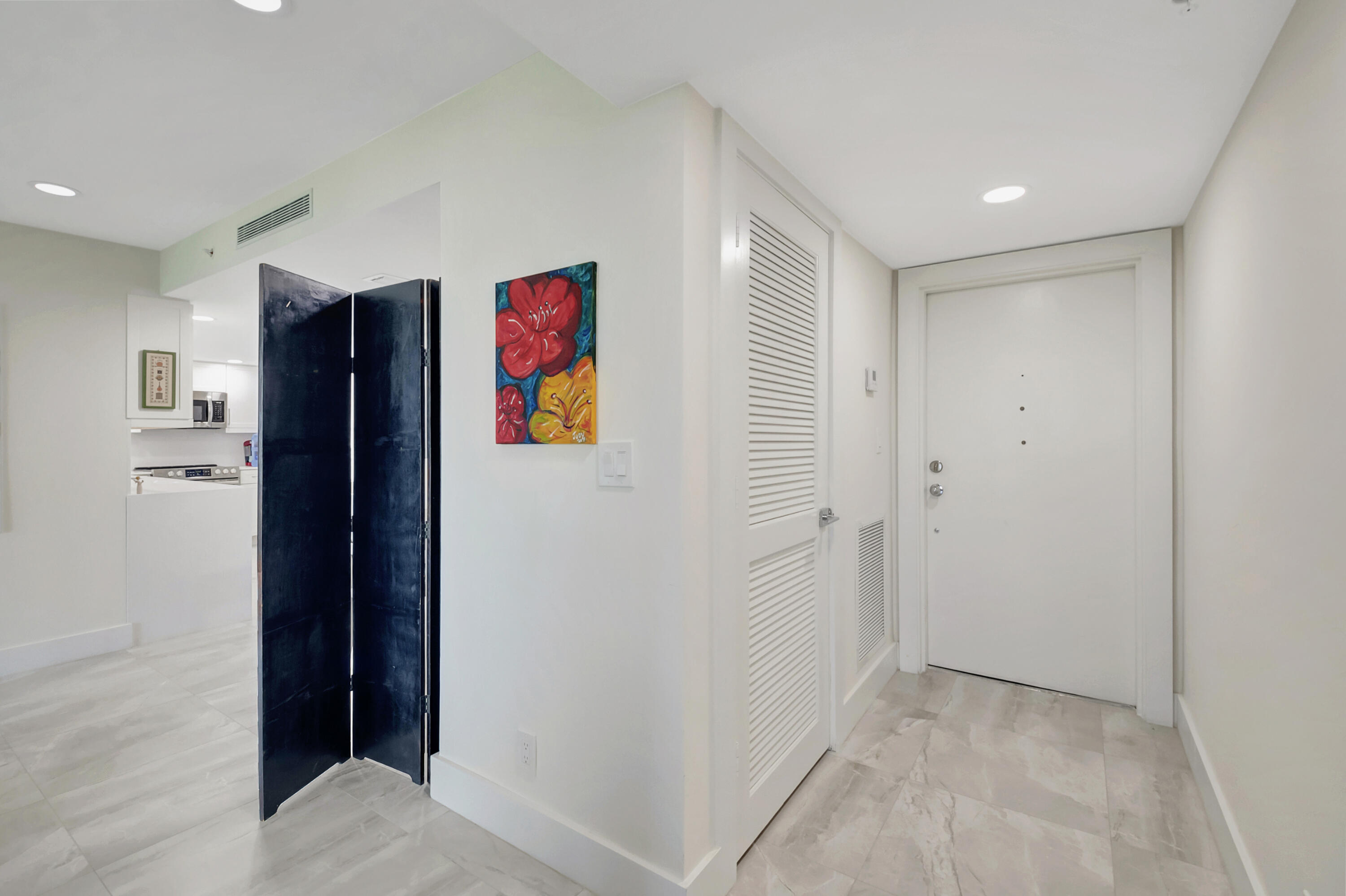 7738 Lakeside Boulevard, Unit 383 Boca Raton, FL 33434 - Photo 9 of 69 DSC_9027