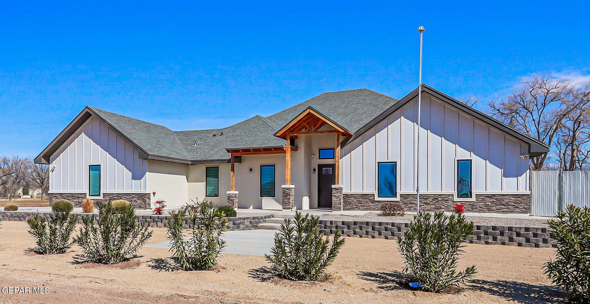 12329 Sugden Road Clint, TX 79836 - Photo 18 of 101 DRIVEWAY